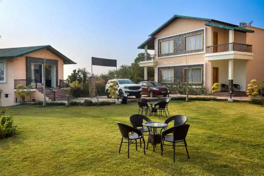 Corbett budget resorts 14 Maulik retreat kotabagh